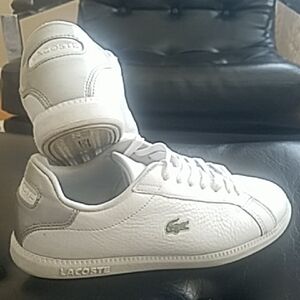 RARE! Lacoste White Leather and Silver Metallic Sneakers Shoes 7 Women's
